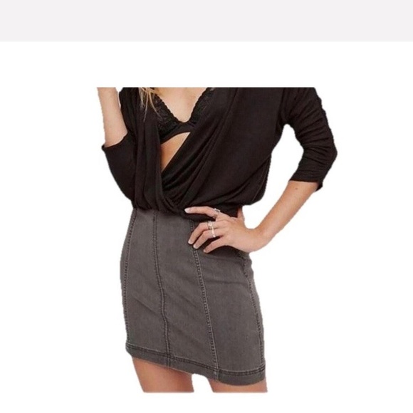 FREE PEOPLE MODERN FEMME DENIM SKIRT SIZE 6 - Picture 1 of 6